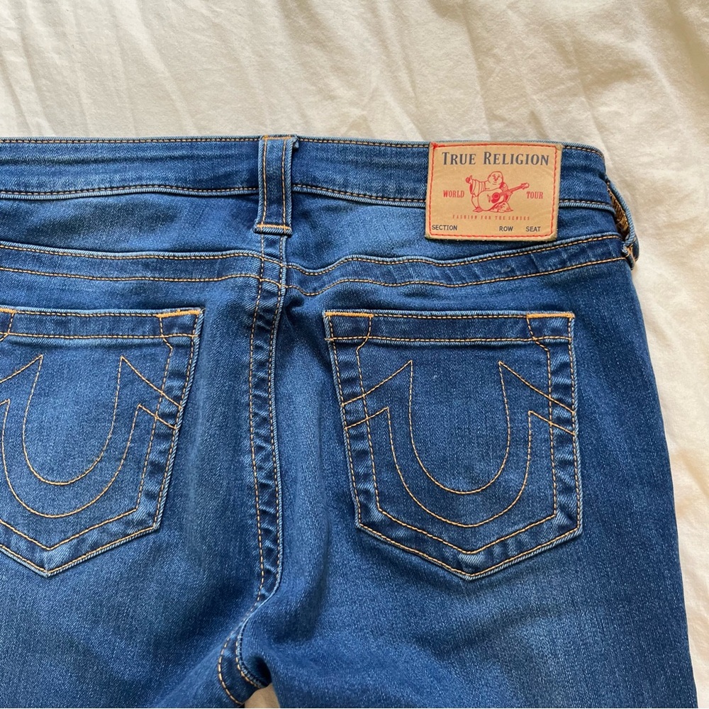 Women’s True Religion Billie Mid-Rise Straight Raw-Hem Blue Jeans - Picture 6 of 7